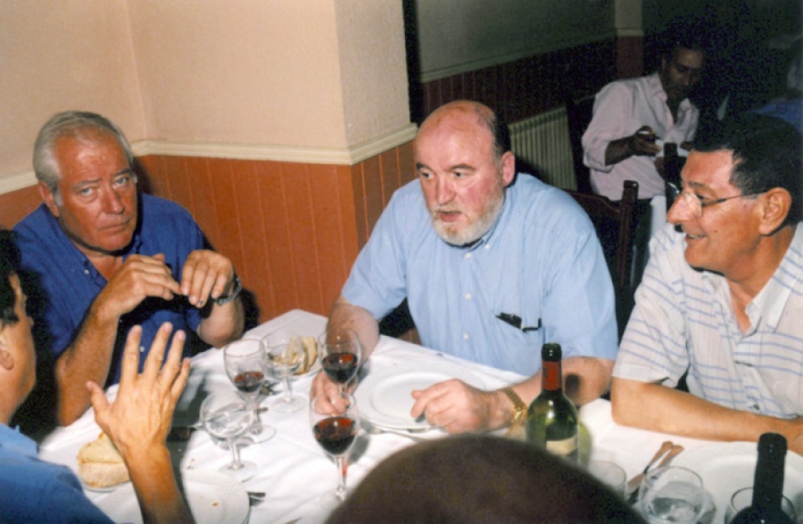 32 - En el restaurante Oasis - 2001